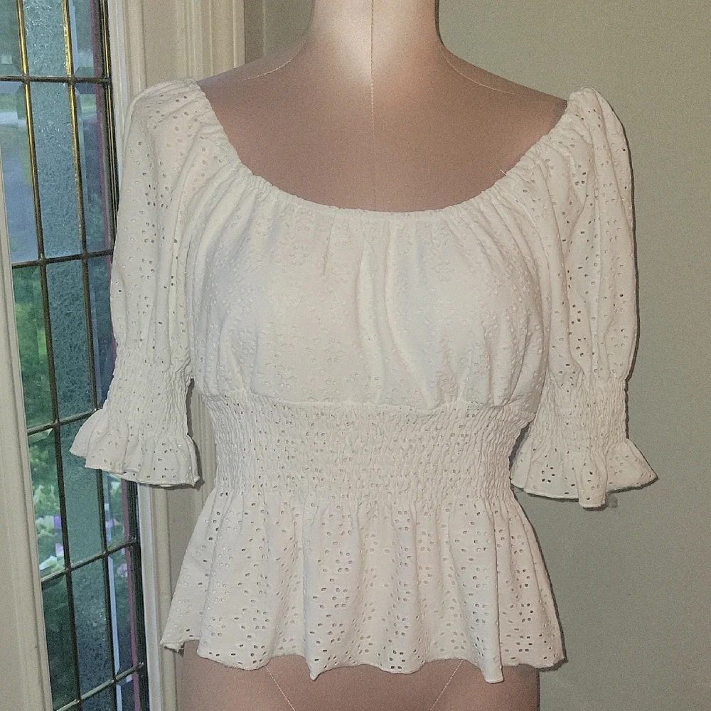 White Eyelet Women's Top - Picture 1 of 5